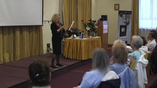 4. Az “agyalásból” a jelenlétbe